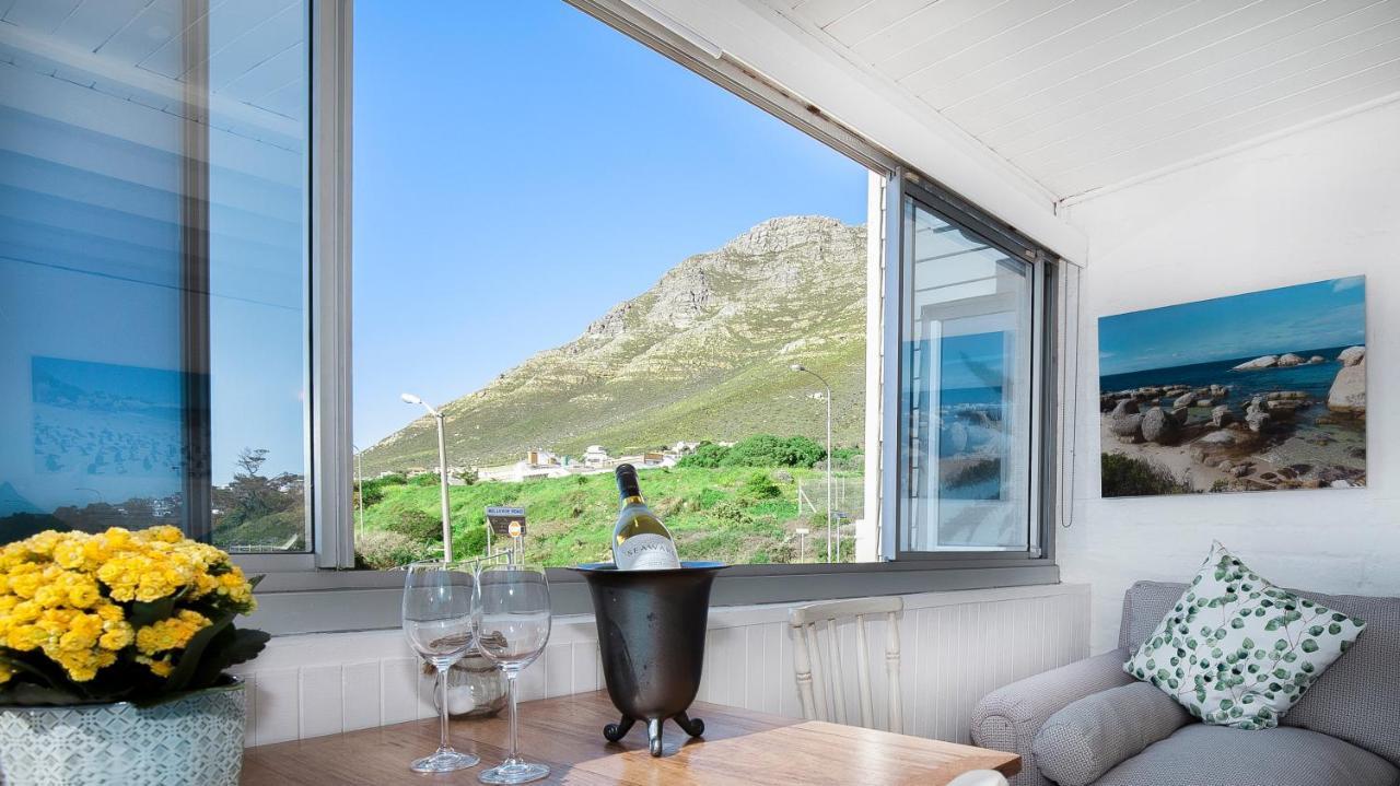Penguins View Guesthouse Саймонстаун Экстерьер фото