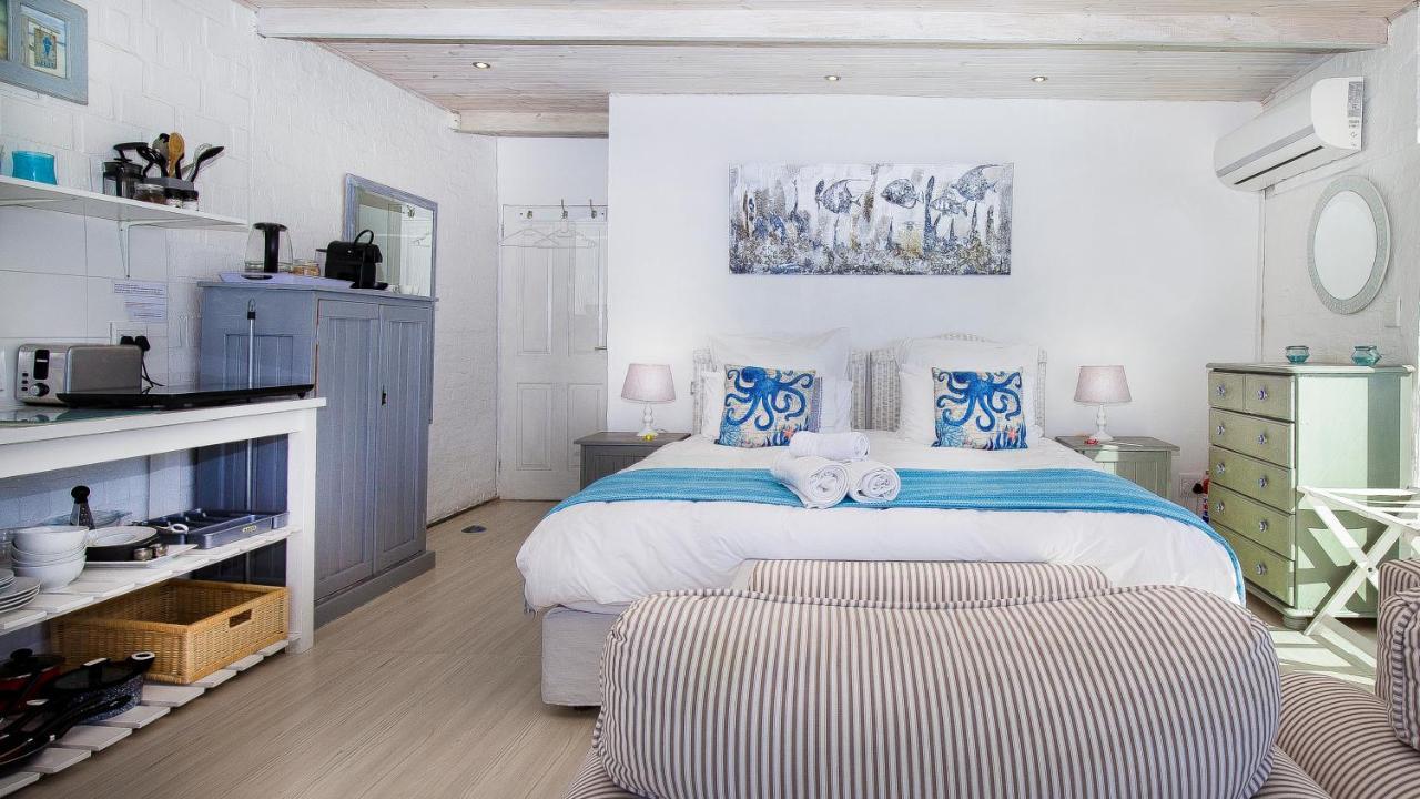 Penguins View Guesthouse Саймонстаун Экстерьер фото