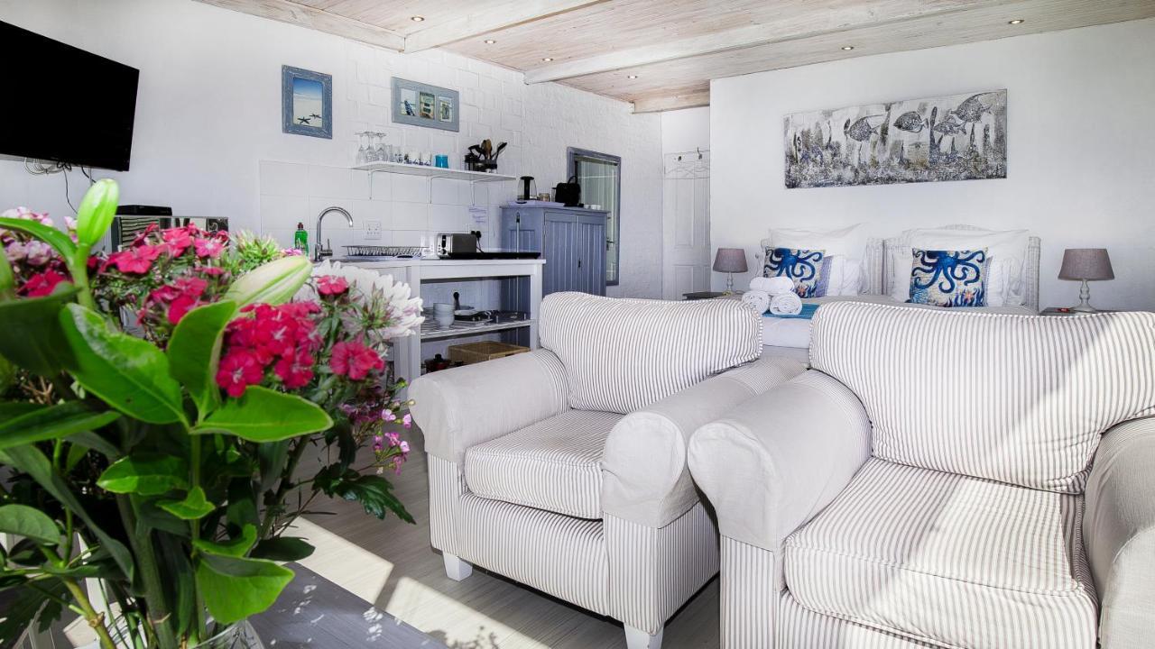 Penguins View Guesthouse Саймонстаун Экстерьер фото