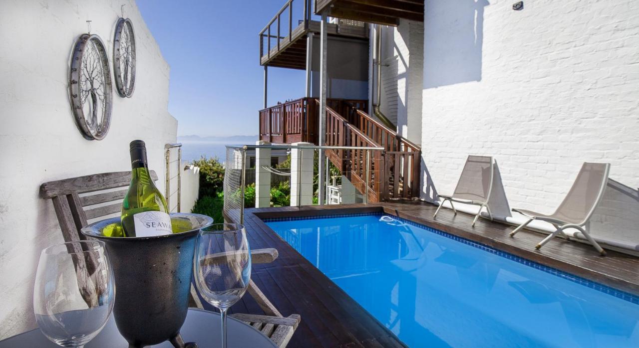 Penguins View Guesthouse Саймонстаун Экстерьер фото