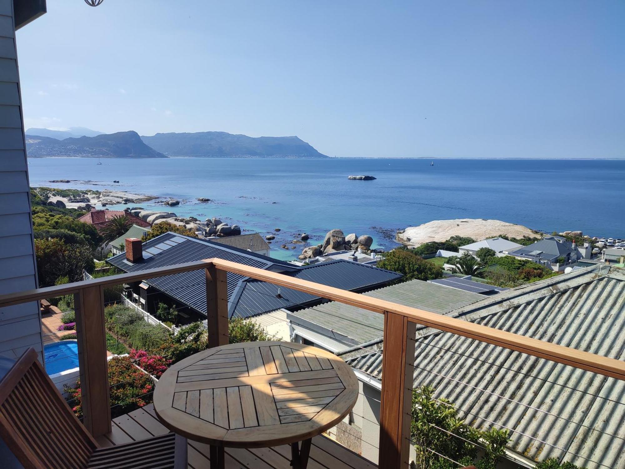Penguins View Guesthouse Саймонстаун Экстерьер фото